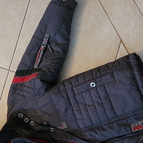 Boys 3 in 1 winter jacket size S half pipe - Picture 2 of 9